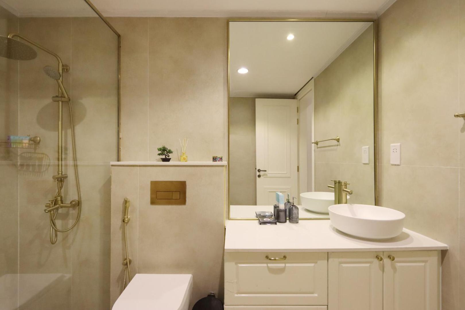 Livbnb-stylish 1b With Spacious Balcony In Jvc